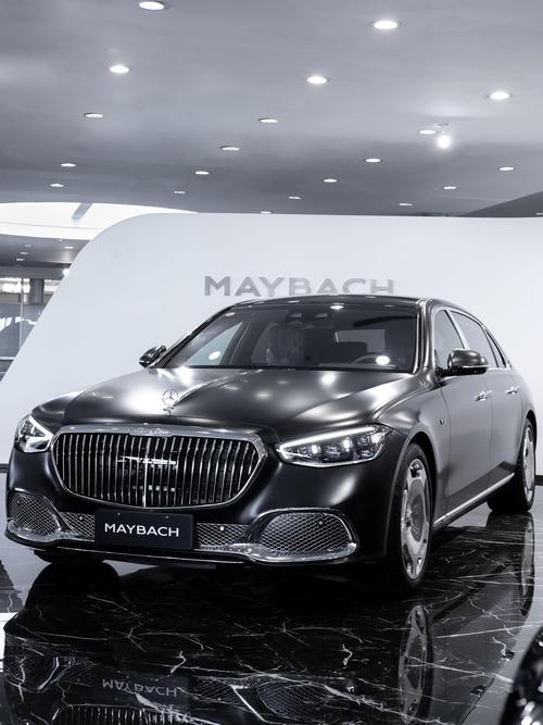 深圳77岚图汽车的售后服务让用户无忧出行，迈巴赫未来的豪华车趋势