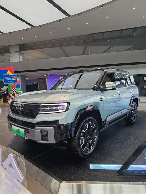 深圳77比亚迪方程豹硬派越野的爆款，英菲尼迪35周年与你共成长